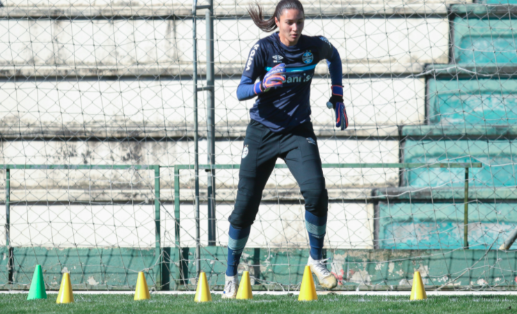 女队门将洛雷纳入选巴西女足集训球队